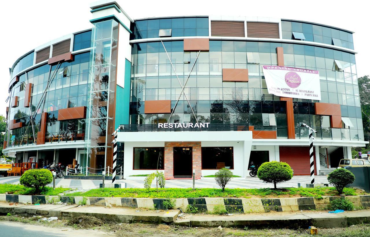 Wayanad Royal Crown Hotel Kalpatta Exterior foto